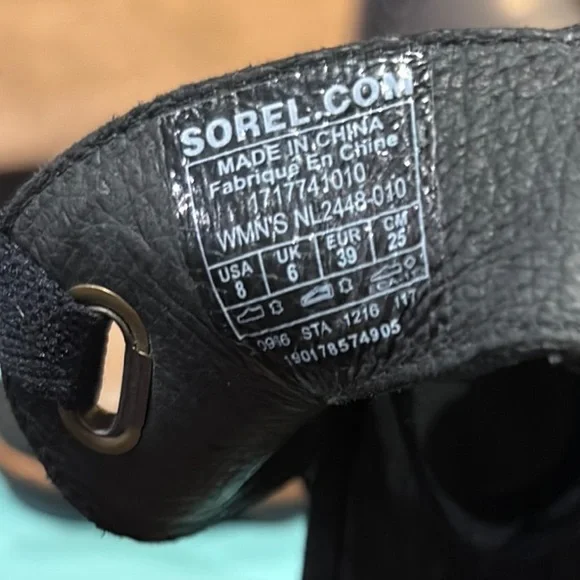 Sorel Tan and Black Elegant Sandals size 8 - Picture 4 of 4